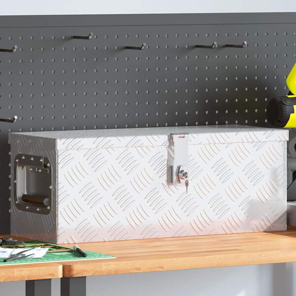 Showing Product Image 2 of 9